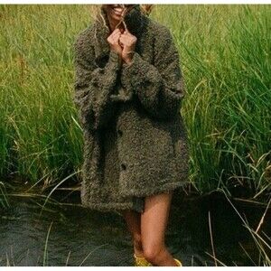 Urban Outfitters Women Teddy Sherpa Button Oversized Jacket Relaxed Shacket M